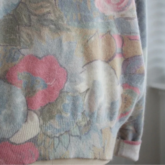 1980's Post Impressionism Floral Angora Knit Sweater - Picture 6 of 6